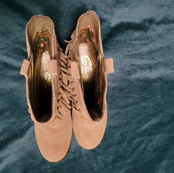 SBICCA VINTAGE COLLECTION Woman’s Suede Leather Fringe Ankle Heeled Boots - Picture 5 of 9